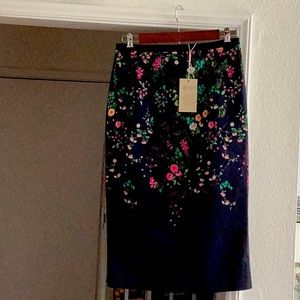 Monsoon skirt size 4 Floral Occasion Beautiful